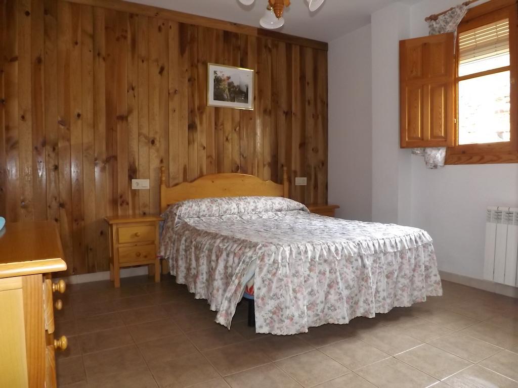 Alojamiento Rural Mirador Del Avellano Alpujarra De La Sierra Ruang foto
