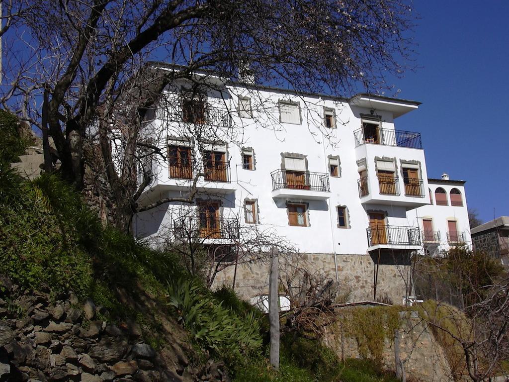 Alojamiento Rural Mirador Del Avellano Alpujarra De La Sierra Bagian luar foto
